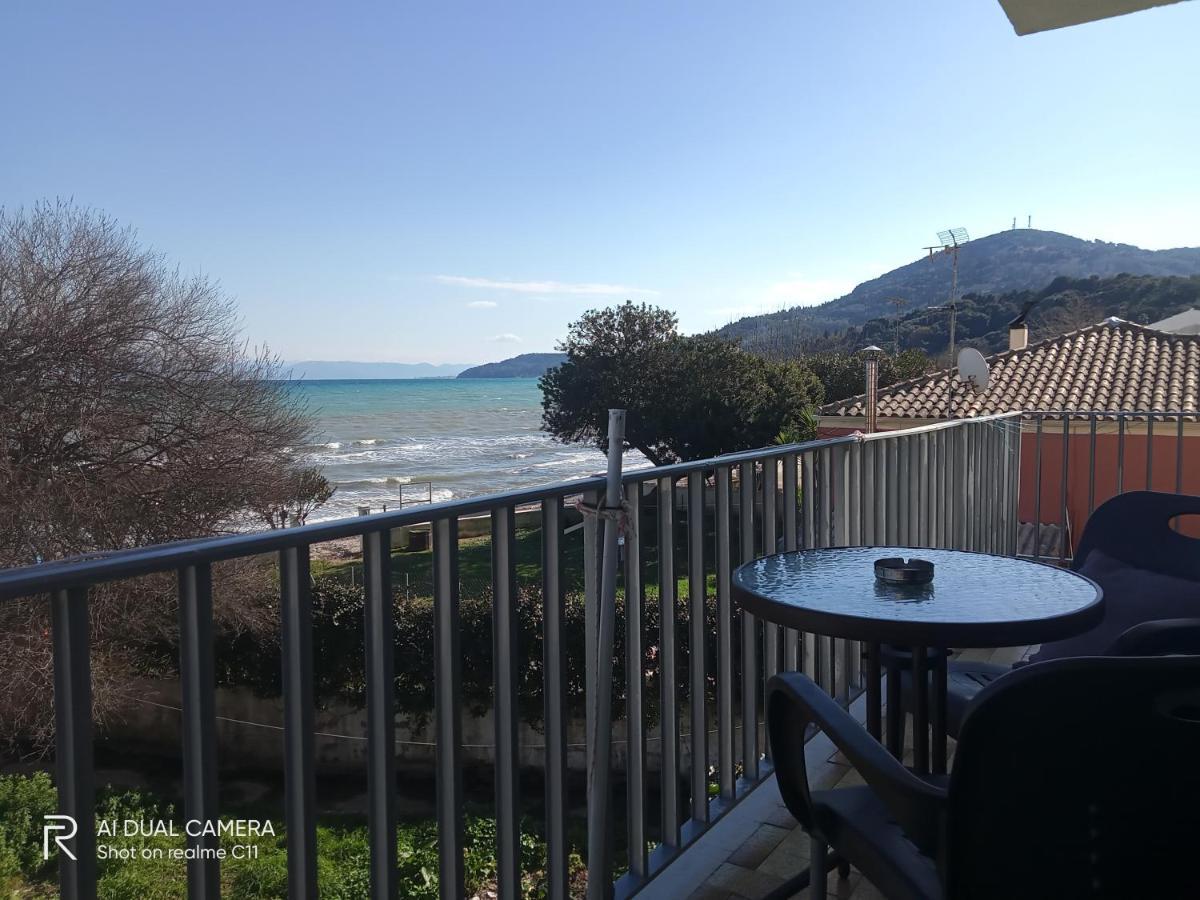 Dimitris Apartments Messongi Mesongí Exteriér fotografie