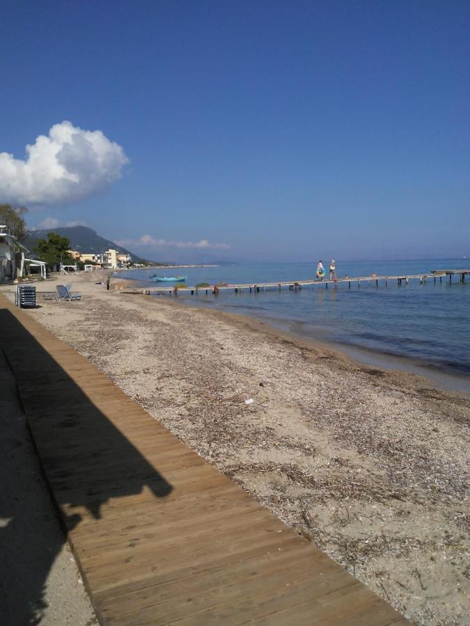 Dimitris Apartments Messongi Mesongí Exteriér fotografie